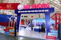 Khu vực triển lãm của thành phố Hải Phòng có chủ đề “Hải Phòng - Niềm tin và khát vọng vươn mình cùng đất nước”.