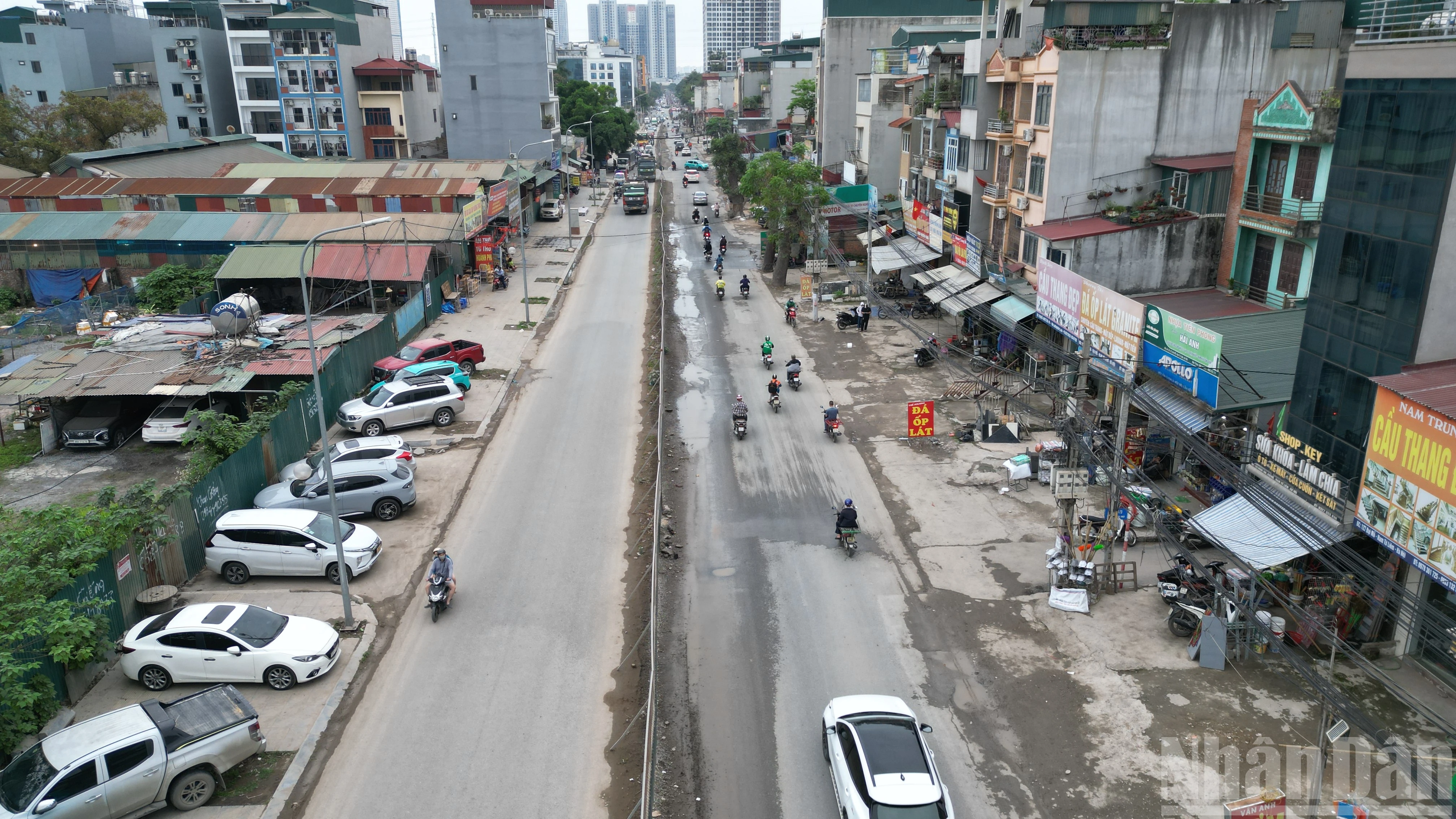 Dự án đường hơn 581 tỷ đồng ở Hà Nội chậm tiến độ, dân khổ vì bụi và lầy lội