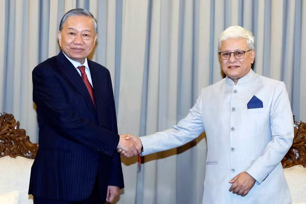 Tổng Bí thư, Chủ tịch nước Tô Lâm tiếp Thống đốc bang Maharashtra Jishnu Dev Varma. (Ảnh: TTXVN)