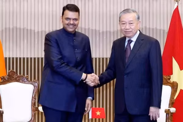 Tổng Bí thư, Chủ tịch nước Tô Lâm tiếp Thủ hiến bang Maharashtra Devendra Fadnavis. (Ảnh: TTXVN)
