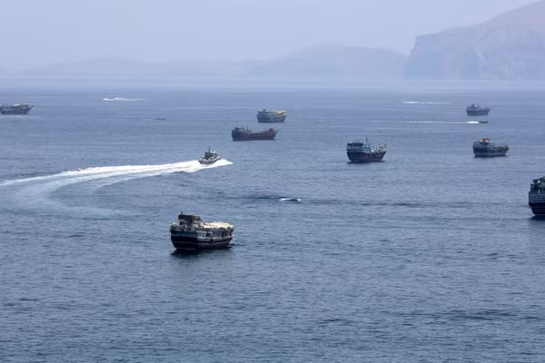 Quang cảnh eo biển Hormuz, gần thị trấn Khasab, miền bắc Oman. (Ảnh: THX/TTXVN)