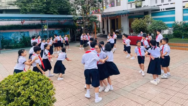 Ngành giáo dục thành phố Huế đối mặt nhiều khó khăn 