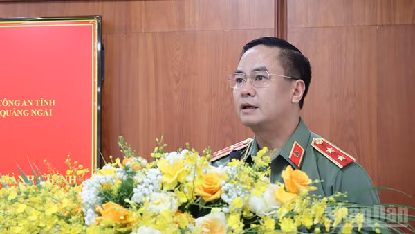 Trung tướng Phạm Công Nguyên, Cục trưởng Cục Pháp chế và cải cách hành chính, tư pháp (Bộ Công an) phát biểu khai mạc hội thảo.