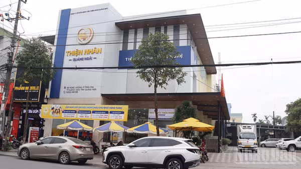 Khu khám cao cấp Thiện Nhân Quảng Ngãi tại 168 Hùng Vương, phường Nghĩa Lộ. 
