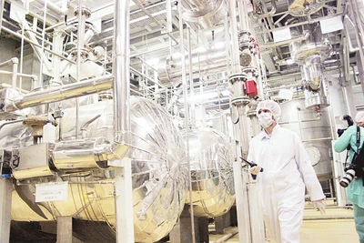 Công nhân làm việc trong một cơ sở hạt nhân của Iran. Ảnh: GETTYIMAGES