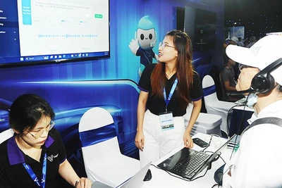 Đầu tư vào công nghệ sạch, năng lượng tái tạo giúp doanh nghiệp tồn tại và phát triển bền vững. Ảnh: NAM ANH