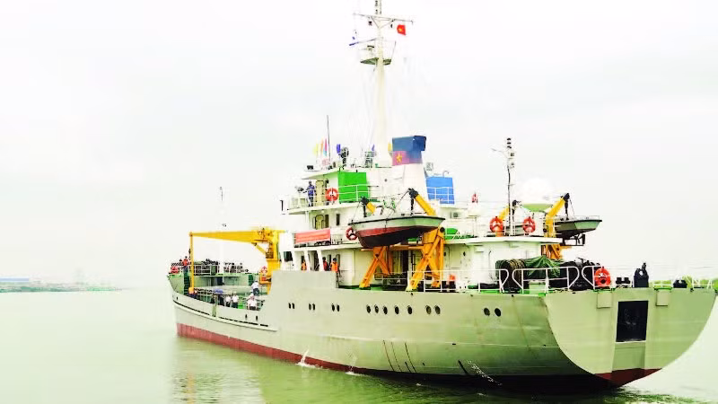 Tàu Trường Sa 21 ra biển sáng 26/2 để phục vụ đoàn công tác thực hiện nhiệm vụ bầu cử trên biển.