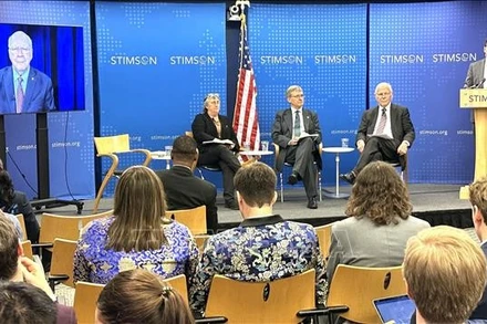 Nguyên Thượng nghị sĩ Patrick Leahy (trên màn hình) phát biểu trong một video được ghi hình sẵn về quá trình hòa bình và hòa giải với Việt Nam. (Ảnh: TTXVN)