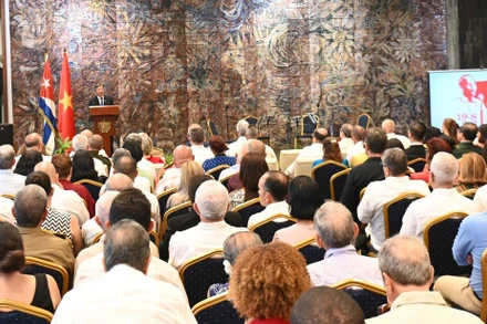 Thay mặt lãnh đạo Đảng, Nhà nước Cuba, đồng chí Bruno Rodríguez Parrilla, Ủy viên Bộ Chính trị, Bộ trưởng Ngoại giao Cuba đã có bài phát biểu xúc động tại Lễ kỷ niệm. (Ảnh: Đại sứ quán Việt Nam tại Cuba)