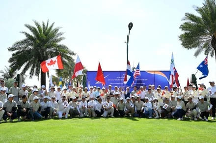 Gần 100 gôn thủ kiều bào đến từ 12 quốc gia tham gia Giải golf người Việt Nam ở nước ngoài toàn thế giới lần thứ 8. (Ảnh do Ủy ban Nhà nước về người Việt Nam ở nước ngoài cung cấp)