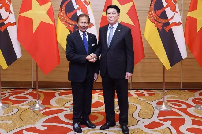 Chủ tịch nước Lương Cường đón Quốc vương Brunei Darussalam Haji Hassanal Bolkiah dự tiệc chiêu đãi. (Ảnh: Lâm Khánh-TTXVN)