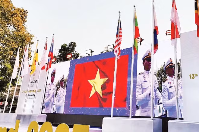 Lễ thượng cờ Việt Nam tại ASEAN Para Games 13.