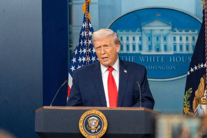 Tổng thống Mỹ Donald Trump phát biểu tại cuộc họp báo ở Nhà trắng, Washington, D.C., ngày 20/1/2026. (Ảnh: THX/TTXVN)