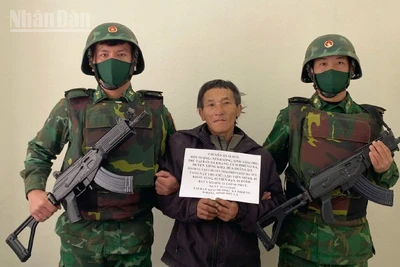 Đối tượng Nênh Sồng bị lực lượng Bộ đội Biên phòng tỉnh Sơn La bắt giữ.