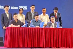 Nhà hát Múa rối Việt Nam ký kết hợp tác với các đơn vị.