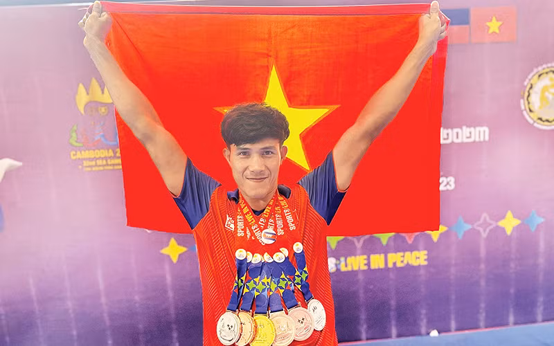 Vận động viên Nguyễn Trần Duy Nhất đoạt nhiều thành tích cao tại các kỳ thi đấu quốc tế.