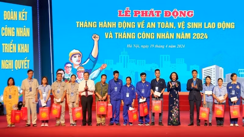 Lễ phát động Tháng Hành động về An toàn, vệ sinh lao động và Tháng Công nhân năm 2024. (Ảnh minh họa)