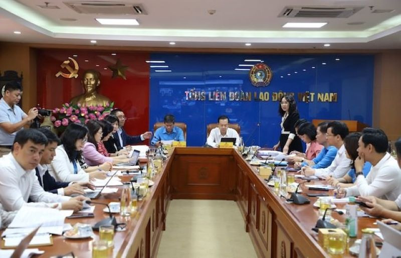 Quang cảnh buổi tọa đàm.