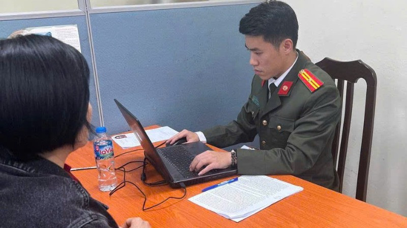 Chị N. làm việc với cơ quan chức năng về những phát ngôn sai sự thật trong live stream.
