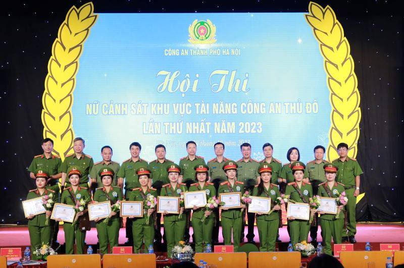Hội thi Nữ Cảnh sát khu vực tài năng Công an Thủ đô lần thứ nhất.