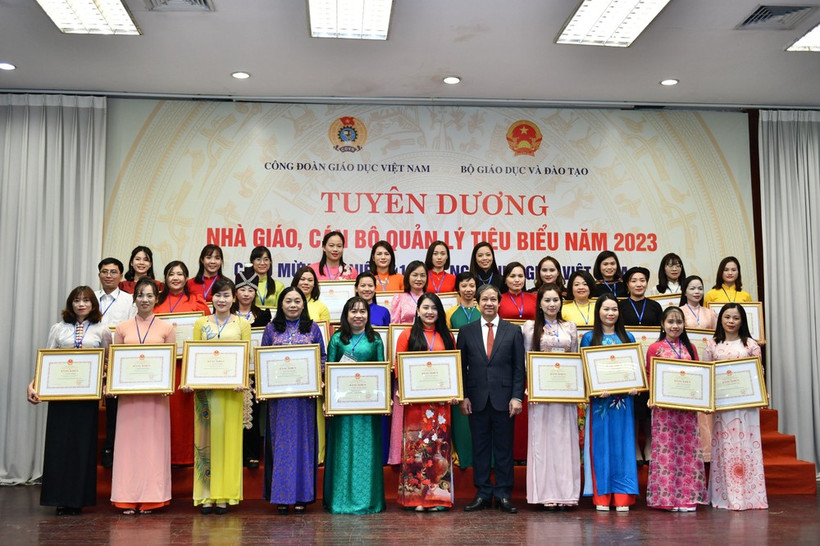 Tuyên dương nhà giáo, cán bộ nhà giáo tiêu biểu năm 2023.