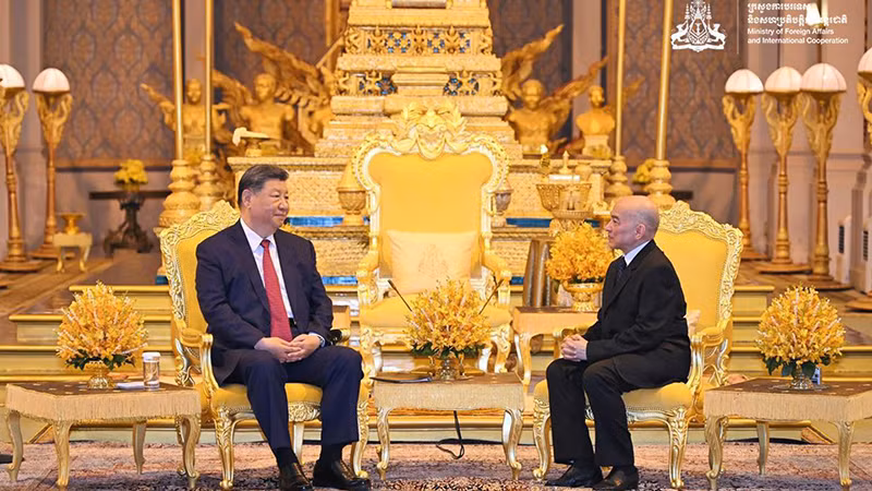 Tổng Bí thư, Chủ tịch Trung Quốc Tập Cận Bình hội kiến Quốc Vương Campuchia Norodom Sihamoni. (Ảnh: Bộ Ngoại giao và Hợp tác quốc tế Campuchia)