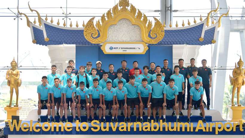 [Ảnh] Đội tuyển U23 Việt Nam đến Thái Lan dự giải vô địch U23 Đông Nam Á 2023