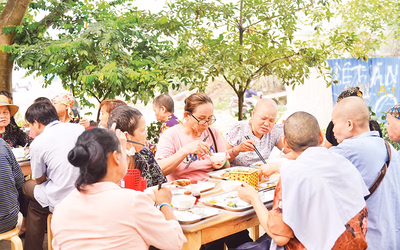 Quán Nụ cười Shinbi - cơm 2k mang đến niềm vui cho nhiều bệnh nhân ung thư.