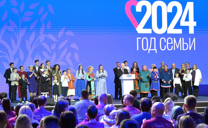Tổng thống Nga V. Putin công bố chọn năm 2024 là Năm Gia đình, ngày 23/1/2024. Ảnh: kremlin.ru