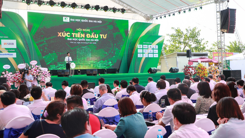 Toàn cảnh hội nghị.