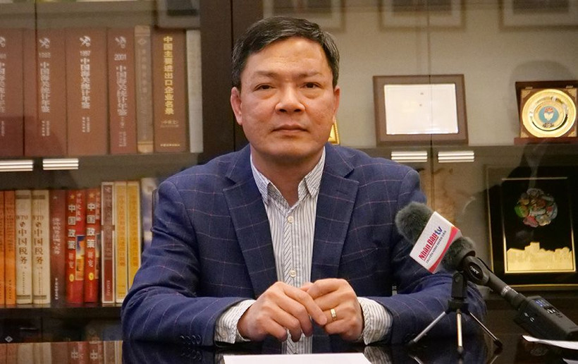 Ông Nông Đức Lai, Tham tán Thương mại Việt Nam tại Trung Quốc.