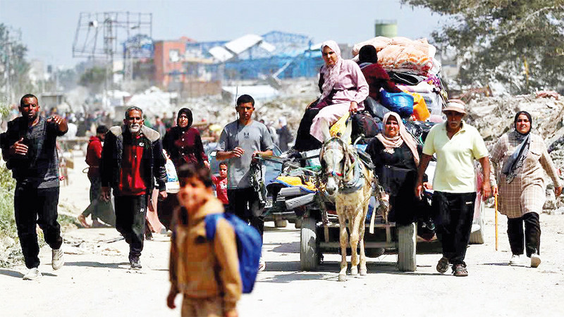 Người dân Gaza phải di dời khi Israel nối lại các cuộc tấn công.