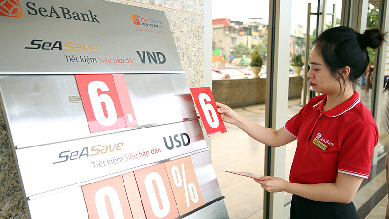 Hiện lãi suất VND thấp hơn so với lãi suất USD trên thị trường liên ngân hàng.