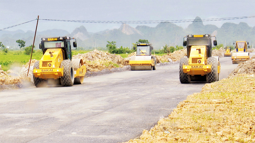 Tiến độ thi công tuyến đường Song hành Quốc lộ 21A.