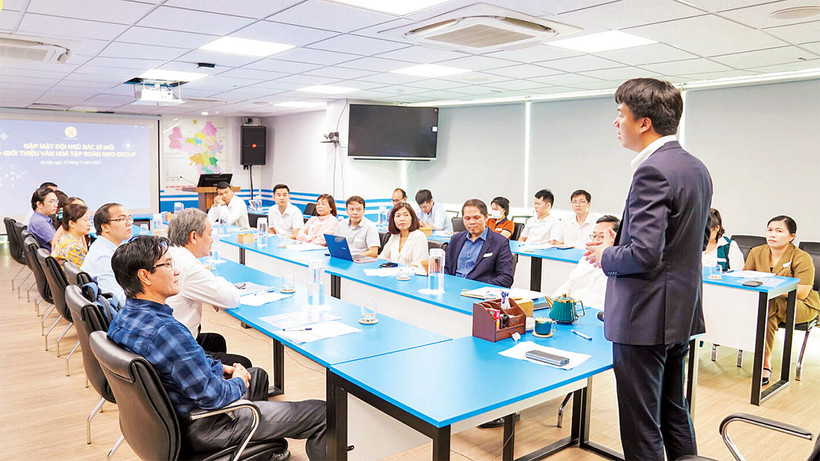 Lãnh đạo Ðảng ủy, Tập đoàn MEDGroup gặp mặt đội ngũ bác sĩ mới và giới thiệu văn hóa tập đoàn.