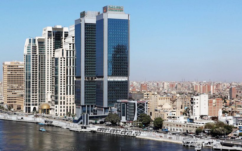 Nhiều tòa nhà mọc lên bên bờ sông Nile của Ai Cập. (Ảnh REUTERS)