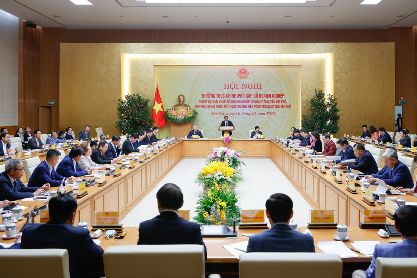 Hội nghị Thường trực Chính phủ gặp gỡ doanh nghiệp. Ảnh: Nhật Bắc