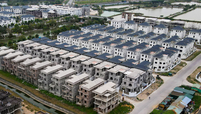 Một dự án tại Hà Nội vẫn còn dang dở sau nhiều năm triển khai xây dựng gây lãng phí nguồn lực. Ảnh: Hoàng Hà