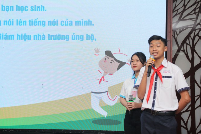 Hai em Bảo Hân (Bình Định) và Tuấn Đạt (TP Hồ Chí Minh) chia sẻ ý kiến của bản thân và các bạn của mình. 