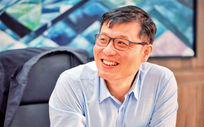 Giáo sư Vũ Hà Văn.