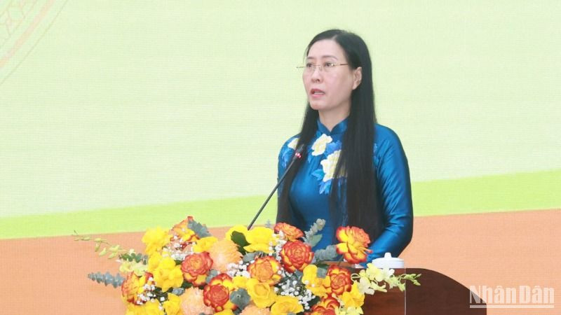Bí thư Tỉnh ủy, Chủ tịch Hội đồng nhân dân tỉnh Quảng Ngãi Bùi Thị Quỳnh Vân phát biểu tại phiên họp cuối năm 2024 của Hội đồng nhân dân tỉnh Quảng Ngãi khóa 13, nhiệm kỳ 2021-2026.