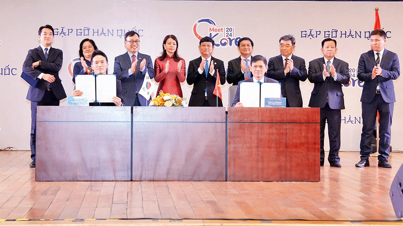 Ký kết hợp tác giữa doanh nghiệp tỉnh Bình Dương và doanh nghiệp Hàn Quốc tại hội nghị "Gặp gỡ Hàn Quốc 2024".