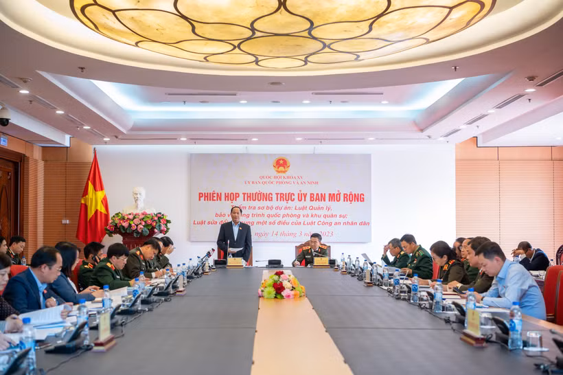 Phiên họp mở rộng, thẩm tra sơ bộ Dự án Luật sửa đổi, bổ sung một số điều của Luật Công an nhân dân. Ảnh: quochoi.vn