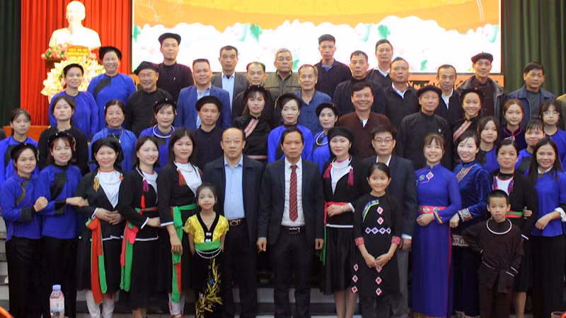 Các đại biểu được biểu dương tại Hội nghị.