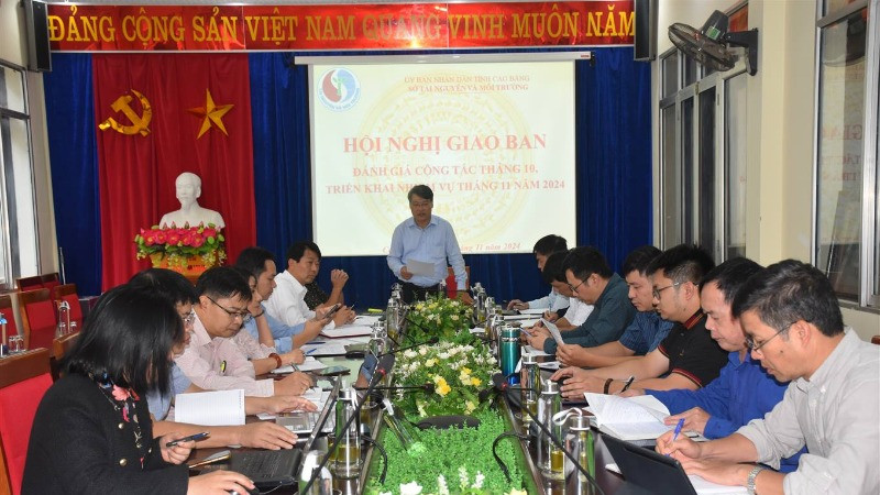 Sở Tài nguyên và Môi trường tỉnh Cao Bằng triển khai nhiệm vụ những tháng cuối năm, trong đó, có phối hợp giải quyết vướng mắc trong giấy chứng nhận quyền sử dụng đất cho người dân. (Ảnh: Sở Tài nguyên và Môi trường Cao Bằng)