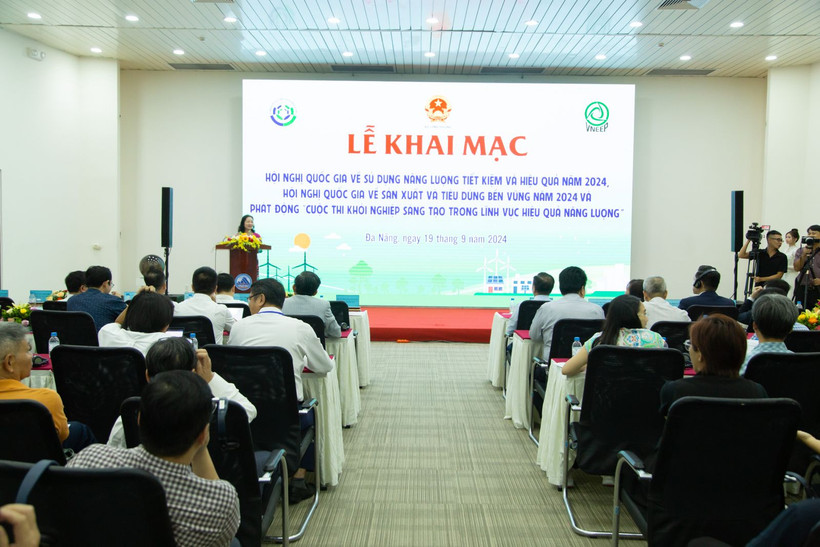 Quang cảnh hội nghị.