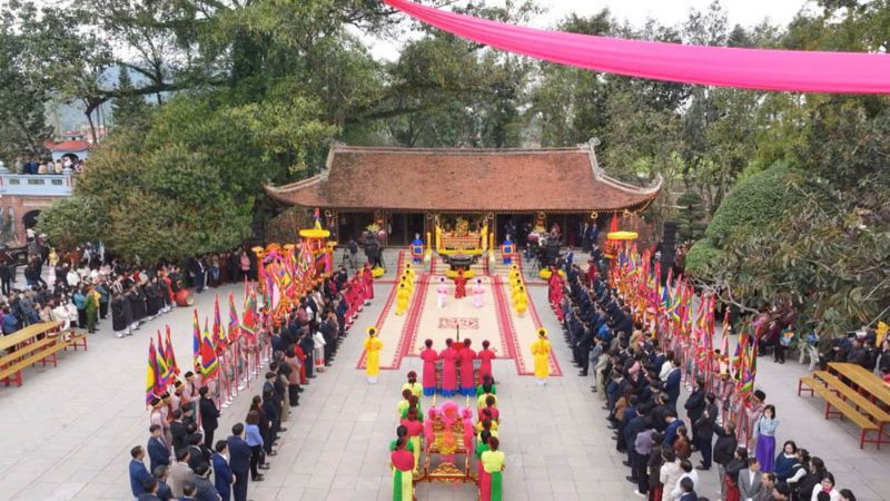 Đền Mẫu Âu Cơ - di tích lịch sử văn hóa đặc sắc của tỉnh Phú Thọ.