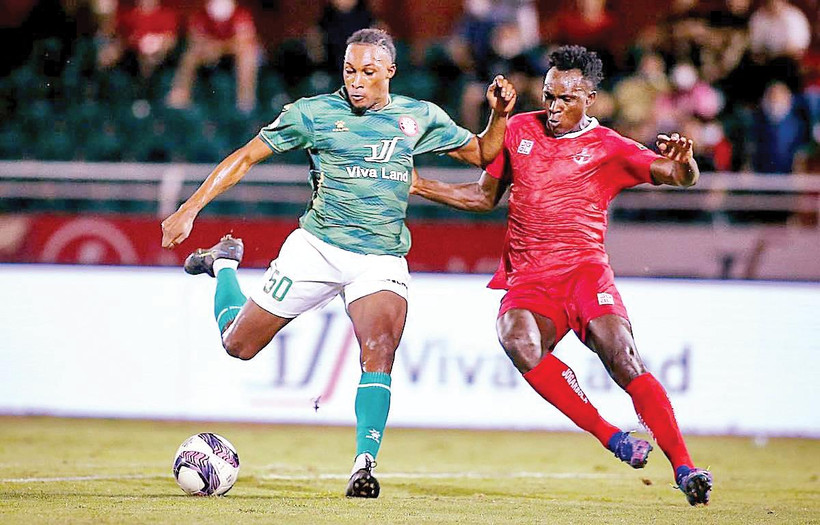 Sức mạnh của các đội bóng V.League vẫn phụ thuộc nhiều vào ngoại binh. Ảnh: CLB Thành phố Hồ Chí Minh