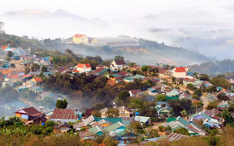 Sắc màu nông thôn mới ở xã vùng đồng bào dân tộc thiểu số Đạ Sar, huyện Lạc Dương, tỉnh Lâm Đồng.