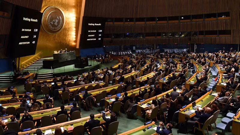 Đại hội đồng Liên hợp quốc ngày 21/3 đã thông qua nghị quyết đầu tiên của Liên hợp quốc về trí tuệ nhân tạo (AI). (Ảnh AFP)